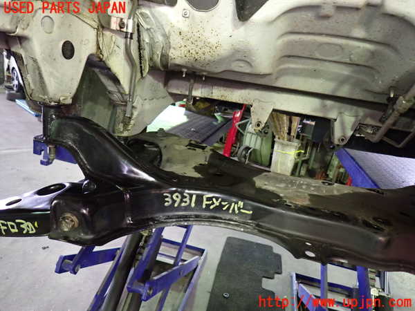 1UPJ-9239315285]ヴォクシー(ノア)(AZR60G)フロントメンバー 中古_3