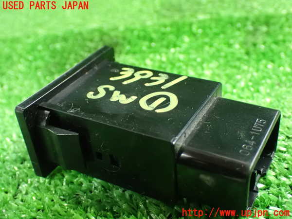 1UPJ-9239316306]ヴォクシー(ノア)(AZR60G)スイッチ1(パワードアOFF) 中古_2