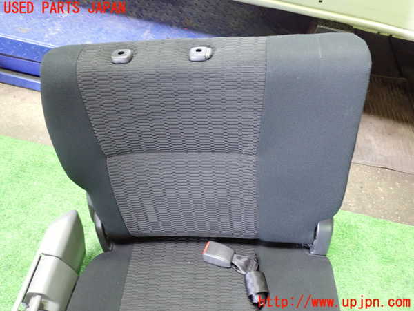 1UPJ-9239317235]ヴォクシー(ノア)(AZR60G)右3列目シート 中古_2