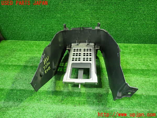 1UPJ-9239317549]ヴォクシー(ノア)(AZR60G)コンソール 中古_3