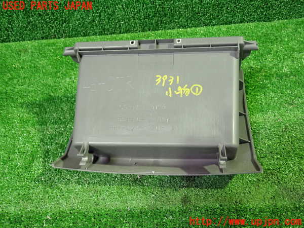 1UPJ-9239317841]ヴォクシー(ノア)(AZR60G)小物入れ1 中古_3