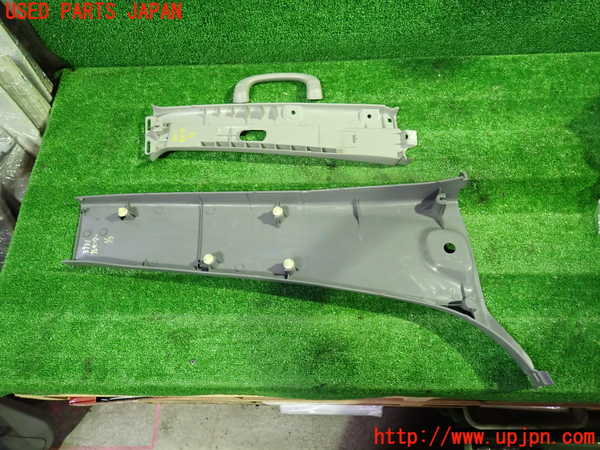 1UPJ-9239317670]ヴォクシー(ノア)(AZR60G)左センターピラートリム 中古_2