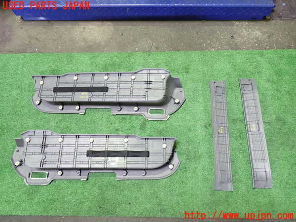 1UPJ-9239317740]ヴォクシー(ノア)(AZR60G)スカッフプレート 中古_2