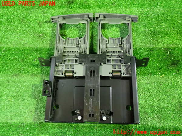 1UPJ-9239317810]ヴォクシー(ノア)(AZR60G)ドリンクホルダー 中古_3