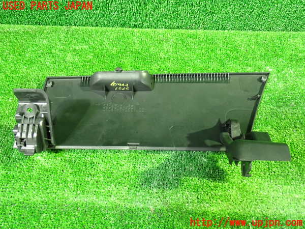 1UPJ-9239317691]ヴォクシー(ノア)(AZR60G)内装トリム類1 中古_3