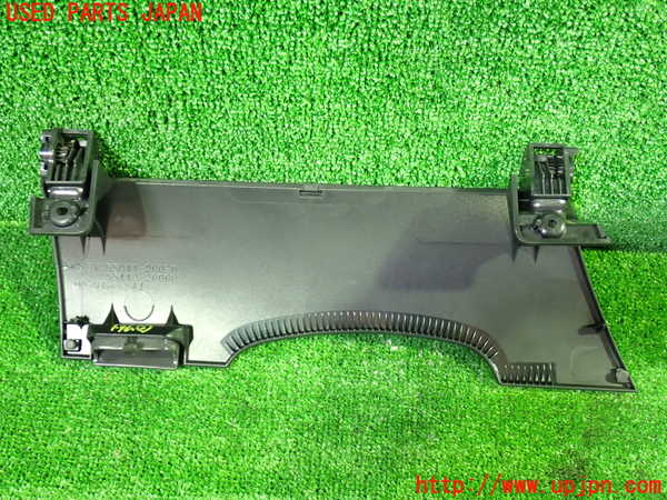 1UPJ-9239317692]ヴォクシー(ノア)(AZR60G)内装トリム類2 中古_3