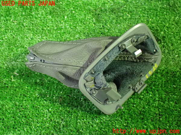 1UPJ-9239317575]ヴォクシー(ノア)(AZR60G)シフトブーツ 中古_2