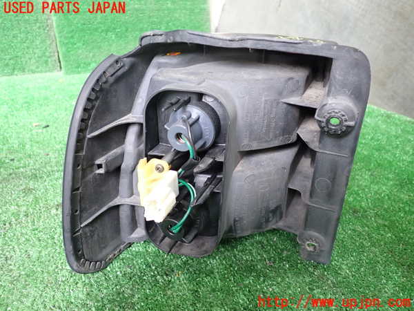 1UPJ-9239321530]デリカ スペースギア(PD6W)右テールランプ 中古_2