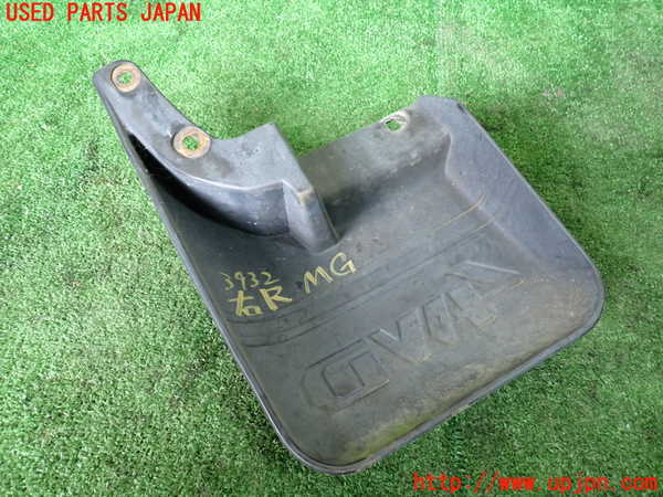 1UPJ-9239321454]デリカ スペースギア(PD6W)右リアマッドガード(泥除け) 中古_2