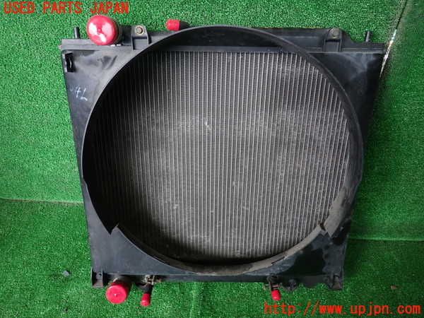 1UPJ-9239322321]デリカ スペースギア(PD6W)ラジエーター1 中古_2