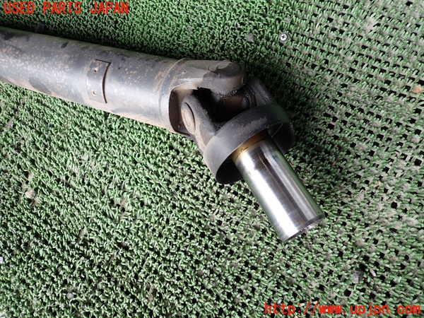 1UPJ-9239323410]デリカ スペースギア(PD6W)リアプロペラシャフト 中古_2