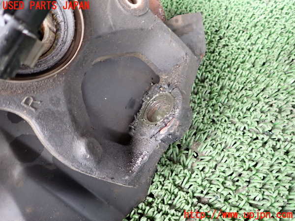 1UPJ-9239324290]デリカ スペースギア(PD6W)右フロントナックルハブ 中古_3