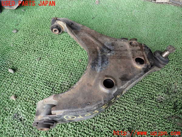 1UPJ-9239325186]デリカ スペースギア(PD6W)左フロントロアアーム1 中古_2