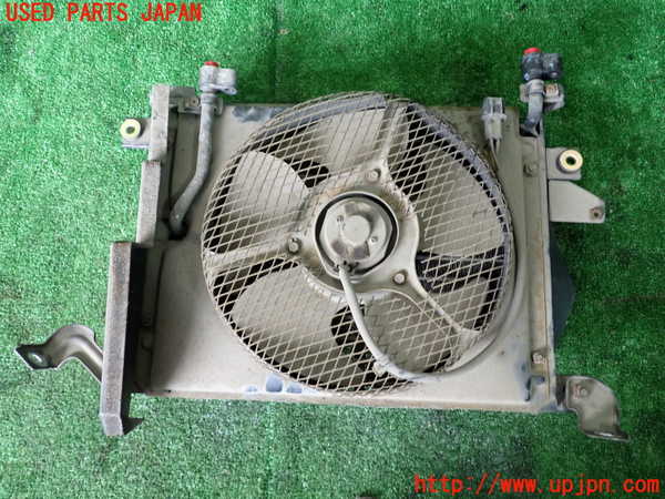 1UPJ-9239326032]デリカ スペースギア(PD6W)エアコンコンデンサー2 中古_2