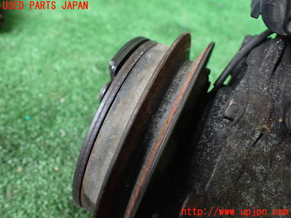 1UPJ-9239326025]デリカ スペースギア(PD6W)エアコンコンプレッサー 中古_3