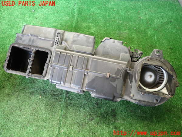 1UPJ-9239326082]デリカ スペースギア(PD6W)エバポレーター2 (リヤ) 中古_2