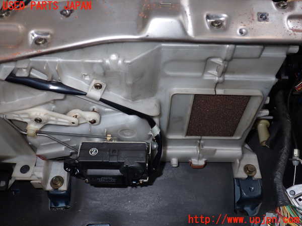 1UPJ-9239326100]デリカ スペースギア(PD6W)ヒーターコア 中古_3