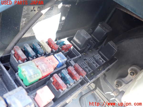 1UPJ-9239326741]デリカ スペースギア(PD6W)ヒューズボックス1 中古_2
