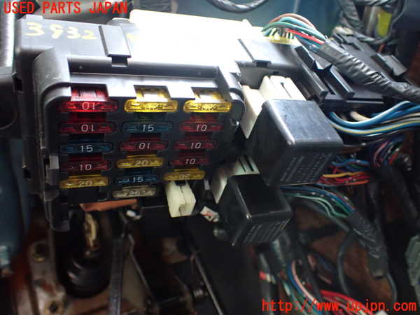 1UPJ-9239326742]デリカ スペースギア(PD6W)ヒューズボックス2 中古_2