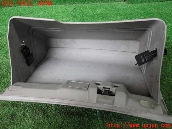 1UPJ-9239327516]デリカ スペースギア(PD6W)グローブボックス1 中古_3