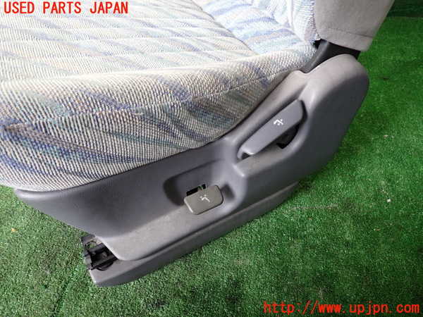 1UPJ-9239327065]デリカ スペースギア(PD6W)助手席シート 中古_4