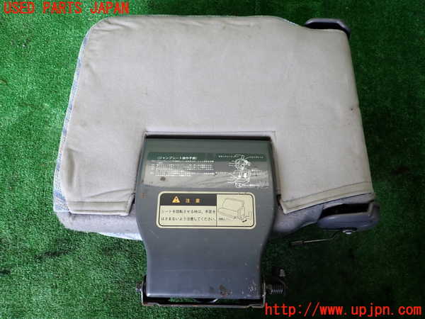 1UPJ-9239327465]デリカ スペースギア(PD6W)補助席 中古_5