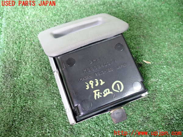 1UPJ-9239327821]デリカ スペースギア(PD6W)灰皿1 中古_3