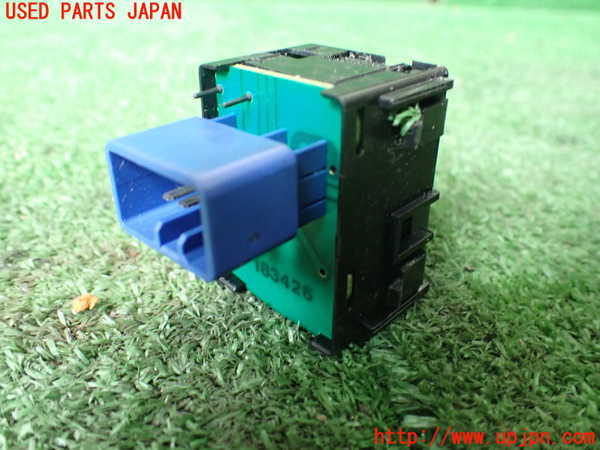 1UPJ-9239326280]デリカ スペースギア(PD6W)ミラースイッチ 中古_2