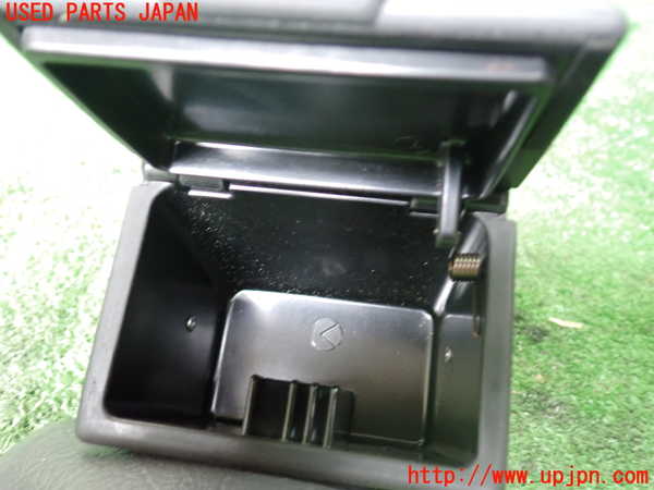 1UPJ-9239327822]デリカ スペースギア(PD6W)灰皿2 中古_3