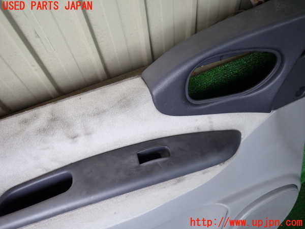 1UPJ-9239321264]デリカ スペースギア(PD6W)左前ドア内張り 中古_2