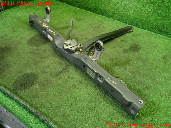 1UPJ-9239341040]スイフトスポーツ(ZC31S)アッパーコアサポート 中古_3