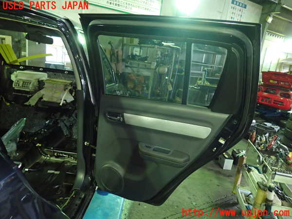1UPJ-9239341290]スイフトスポーツ(ZC31S)右後ドア CENTRAL M262 中古_5
