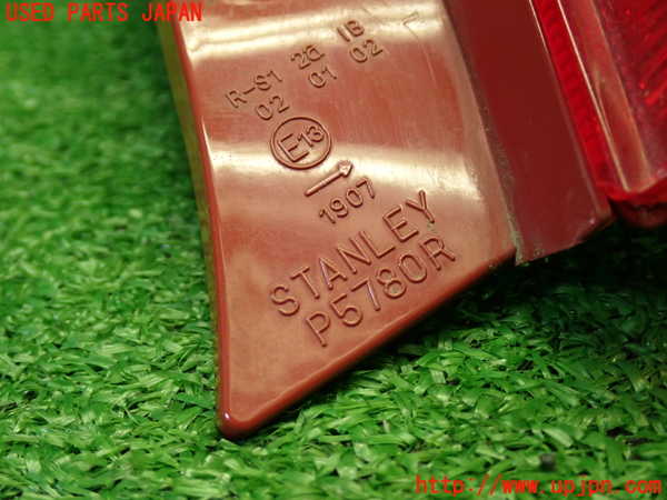 1UPJ-9239341530]スイフトスポーツ(ZC31S)右テールランプ 中古_4