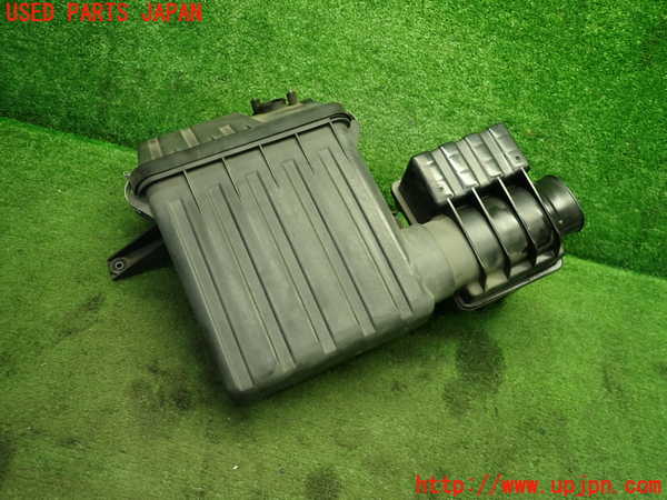 1UPJ-9239342560]スイフトスポーツ(ZC31S)エアクリーナーボックス 中古_2