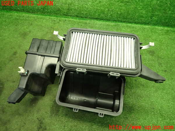 1UPJ-9239342560]スイフトスポーツ(ZC31S)エアクリーナーボックス 中古_4