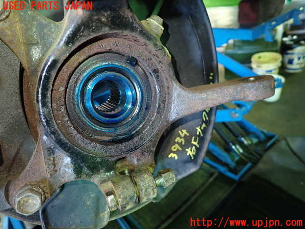 1UPJ-9239344290]スイフトスポーツ(ZC31S)右フロントナックルハブ 中古_4