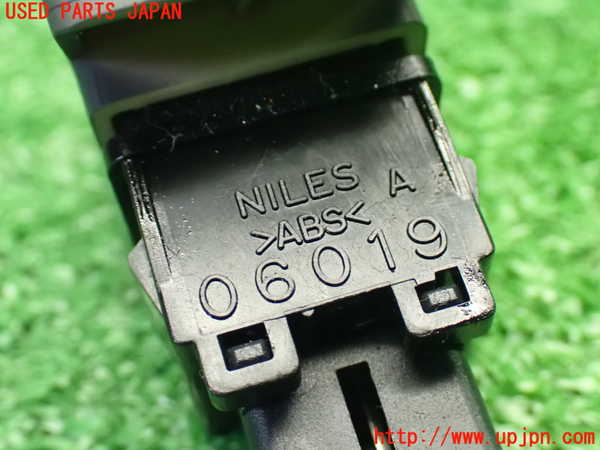 1UPJ-9239346290]スイフトスポーツ(ZC31S)ハザードスイッチ 中古_4