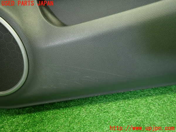 1UPJ-9239341234]スイフトスポーツ(ZC31S)右前ドア内張り 中古_4