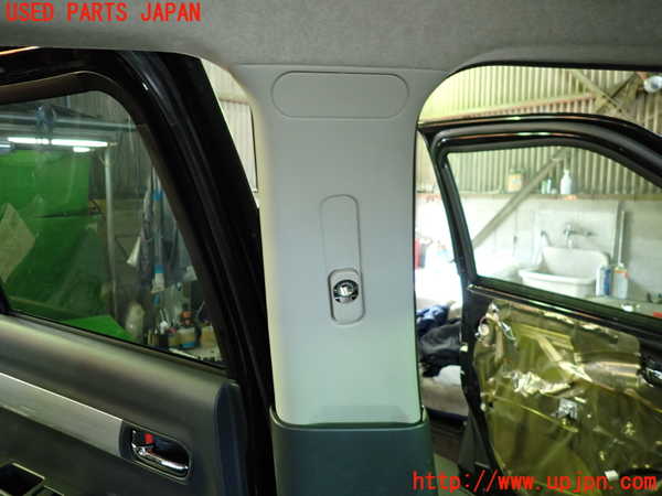1UPJ-9239347670]スイフトスポーツ(ZC31S)左センターピラートリム 中古_2
