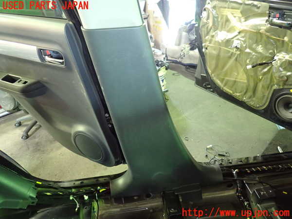 1UPJ-9239347670]スイフトスポーツ(ZC31S)左センターピラートリム 中古_3