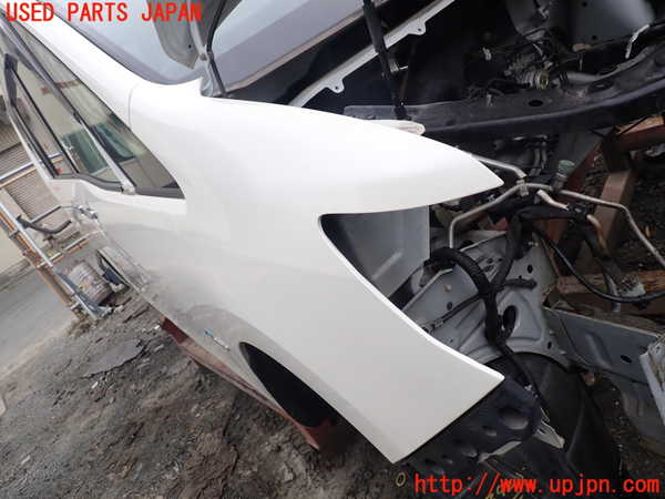1UPJ-9239351080]セレナ Sハイブリッド(HC26)右前フェンダー 中古_2