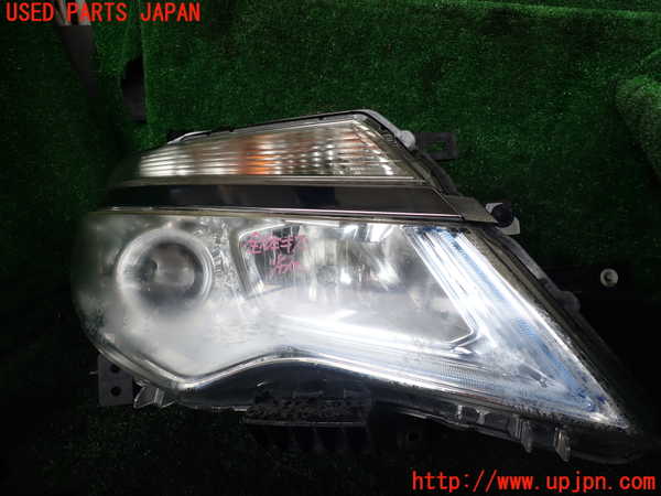 1UPJ-9239351130]セレナ Sハイブリッド(HC26)右ヘッドライト ハロゲン 中古_2