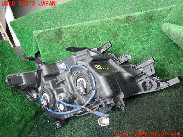 1UPJ-9239351132]セレナ Sハイブリッド(HC26)左ヘッドライト ハロゲン 中古_3