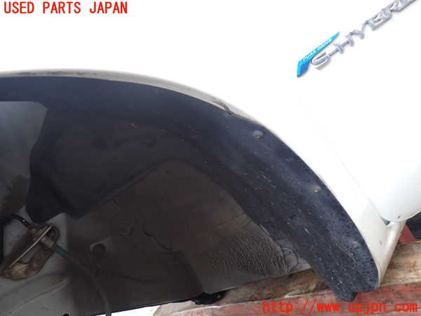 1UPJ-9239351092]セレナ Sハイブリッド(HC26)左前フェンダーライナー 中古_3