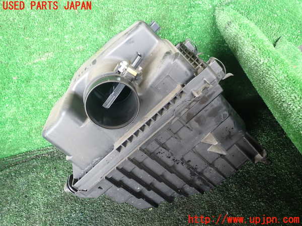 1UPJ-9239352560]セレナ Sハイブリッド(HC26)エアクリーナーボックス 中古_2