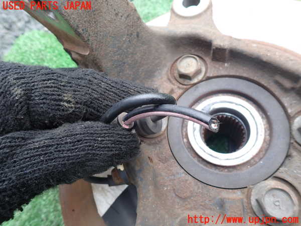 1UPJ-9239354295]セレナ Sハイブリッド(HC26)左フロントナックルハブ 中古_3