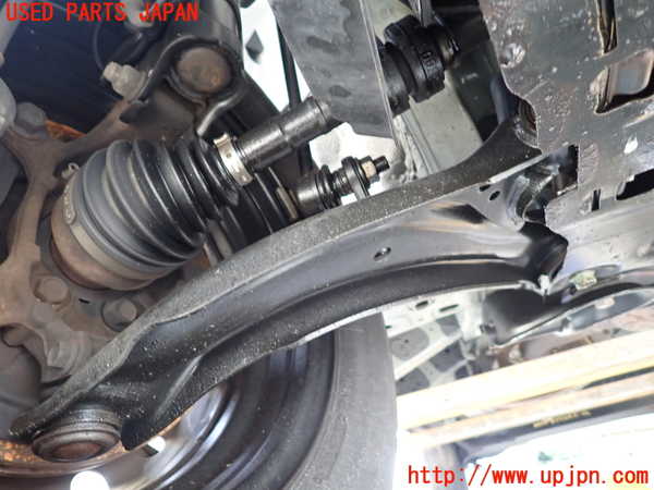 1UPJ-9239355176]セレナ Sハイブリッド(HC26)右フロントロアアーム1 中古_2