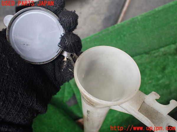 1UPJ-9239356791]セレナ Sハイブリッド(HC26)ウォッシャータンク1 中古_4