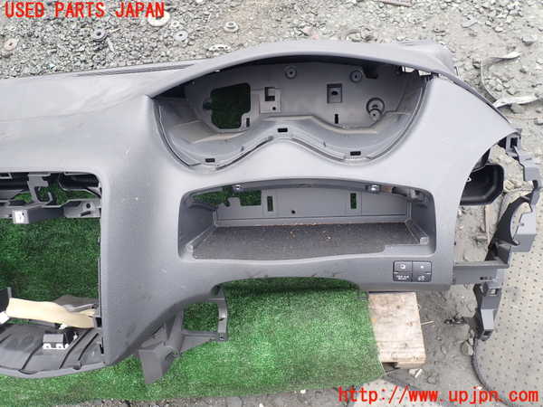 1UPJ-9239357505]セレナ Sハイブリッド(HC26)ダッシュボード 中古_2