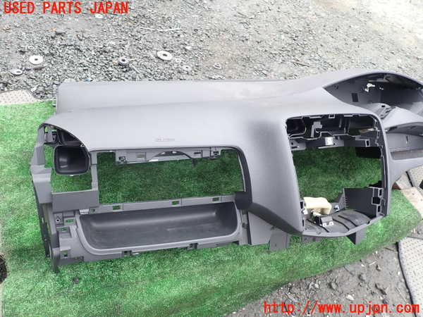 1UPJ-9239357505]セレナ Sハイブリッド(HC26)ダッシュボード 中古_3